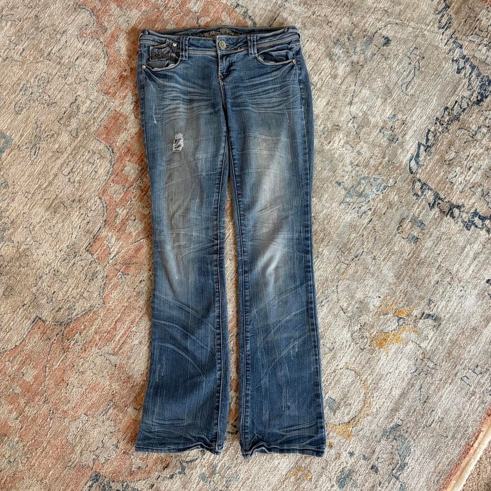 Almost Famous Women Size 3 Low Rise Flare Jeans Embroidered Flap Pocket Y2K Blue